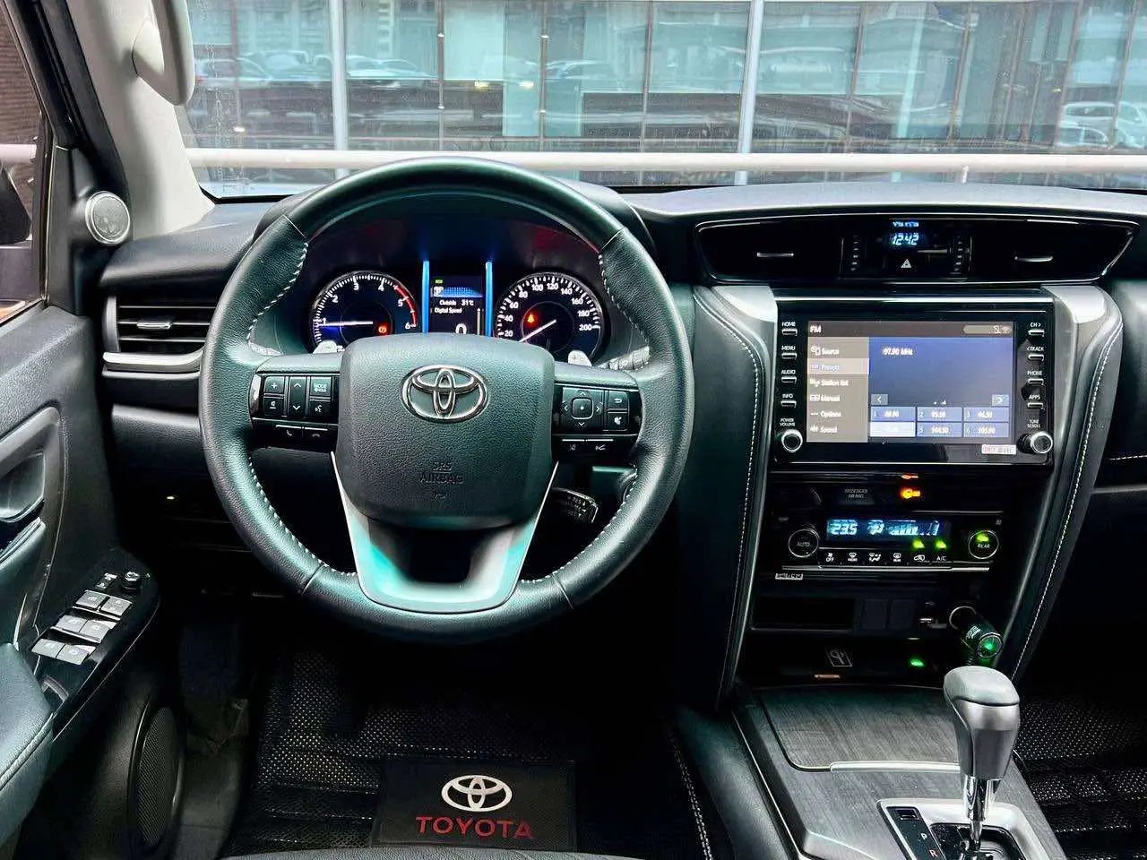 Used 1
                    TOYOTA
                     for Sale Image