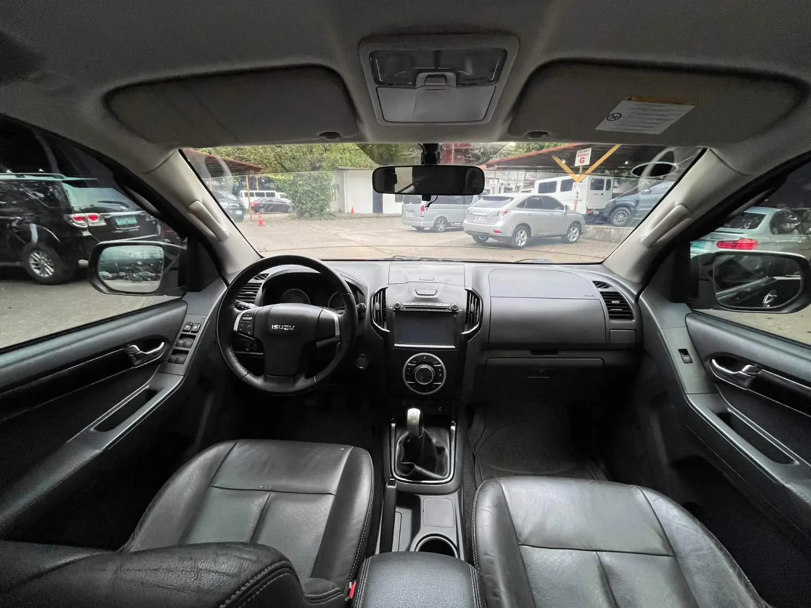 Used 1
                    ISUZU
                     for Sale Image