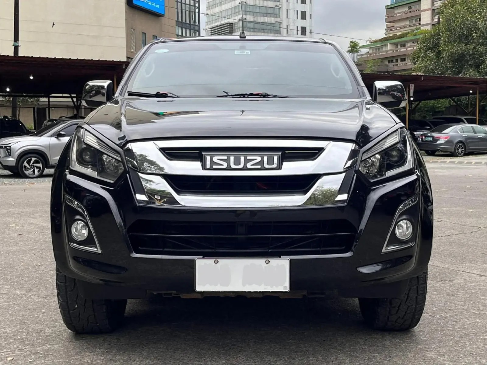 Used 1
                    ISUZU
                     for Sale Image