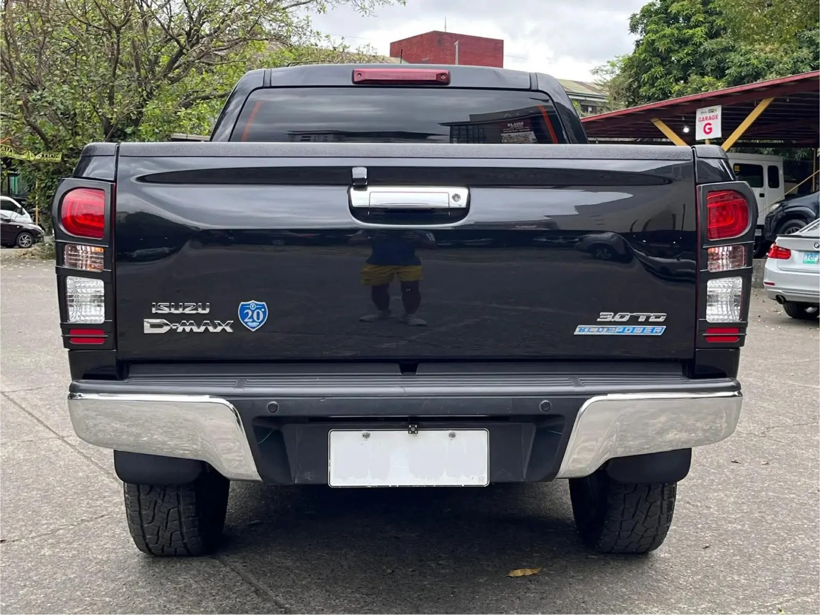 Used 1
                    ISUZU
                     for Sale Image