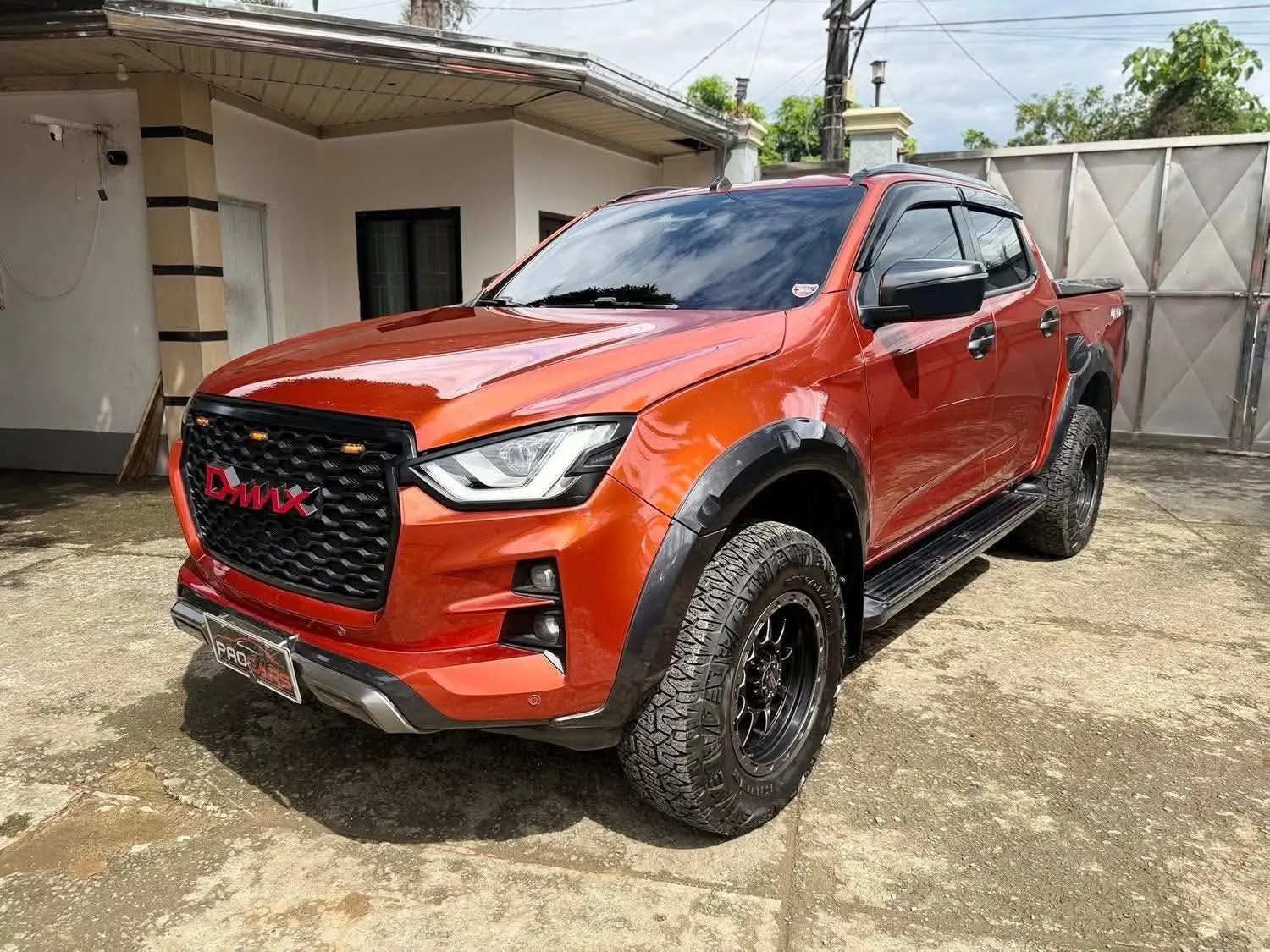 Used 1
                    ISUZU
                     for Sale Image