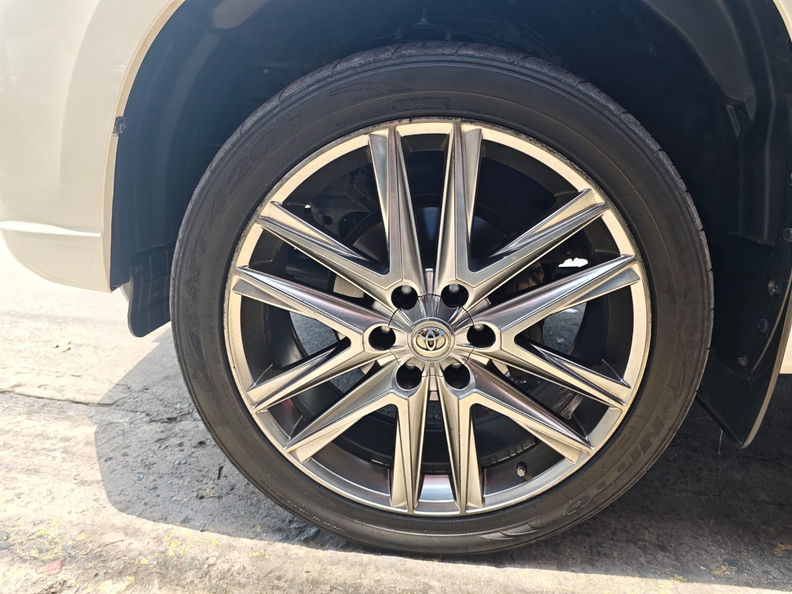 Used 1
                    TOYOTA
                     for Sale Image