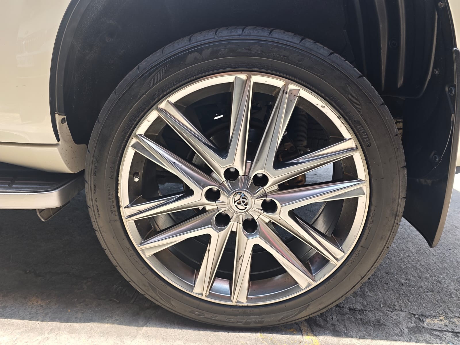 Used 1
                    TOYOTA
                     for Sale Image