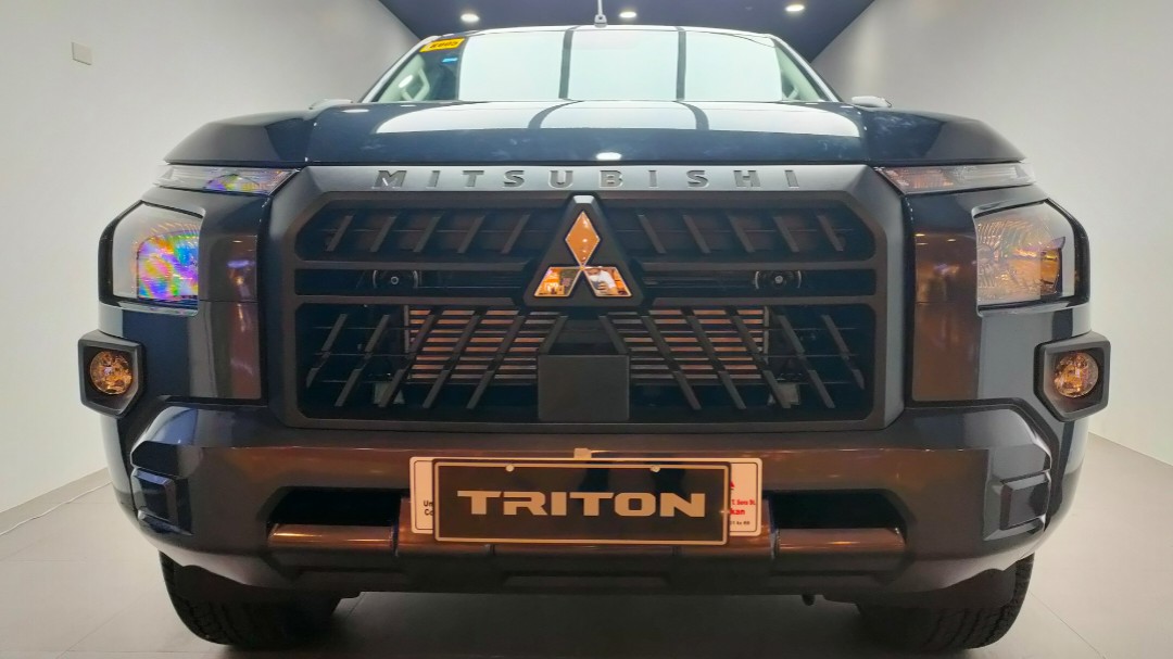 MITSUBISHI Triton