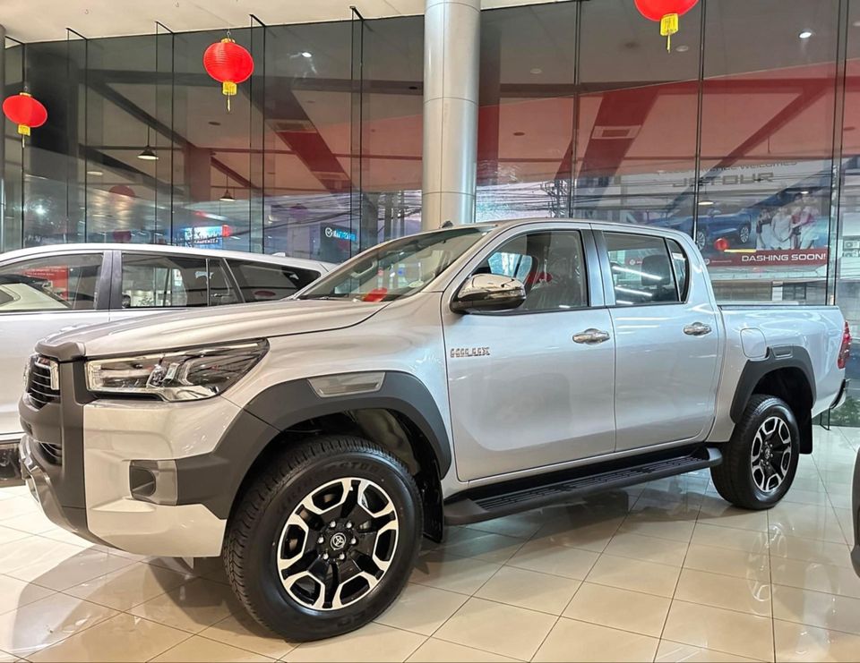 TOYOTA HILUX G