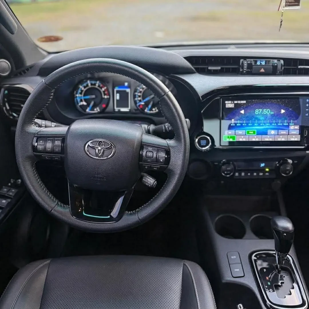 Used 6
                    TOYOTA
                     for Sale Image