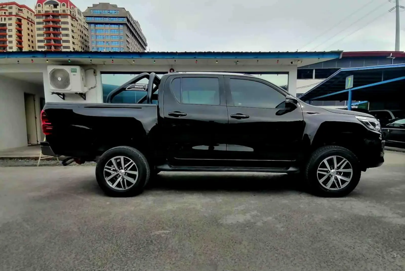 Used 1
                    TOYOTA
                     for Sale Image