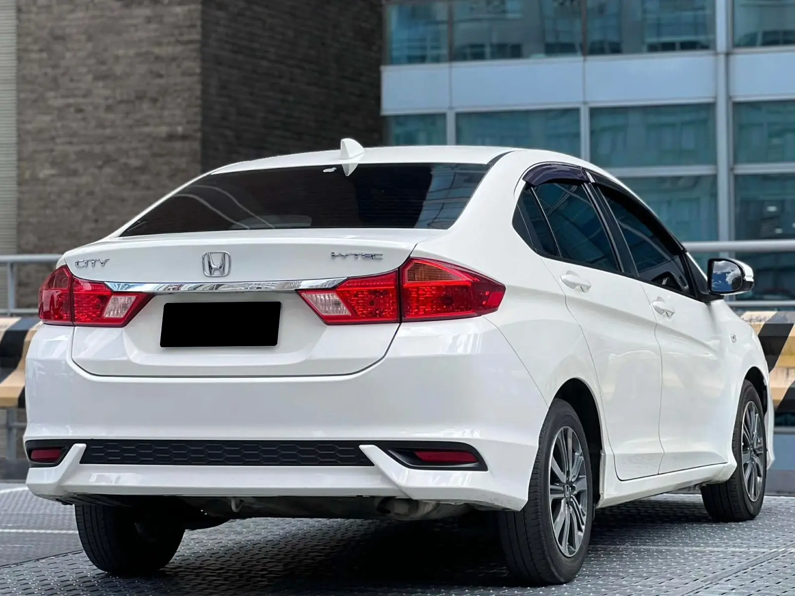 Used 1
                    HONDA
                     for Sale Image