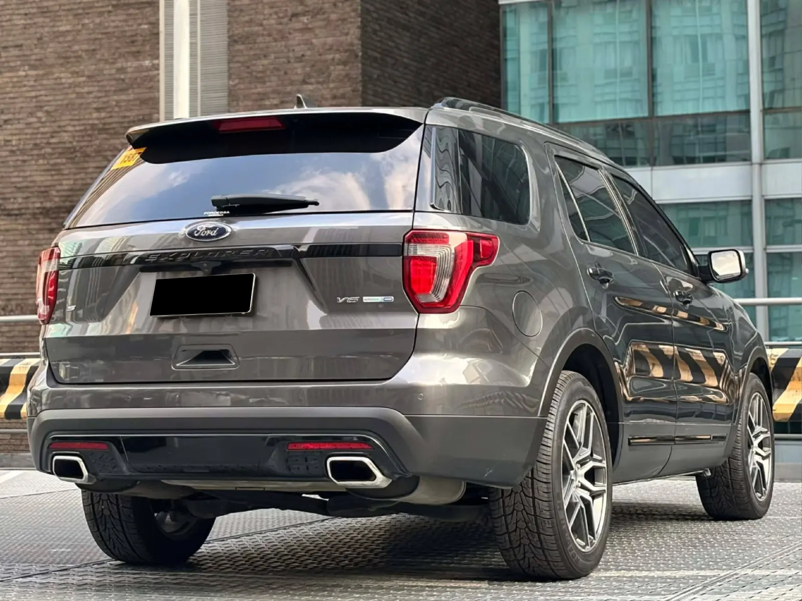 Used 1
                    FORD
                     for Sale Image