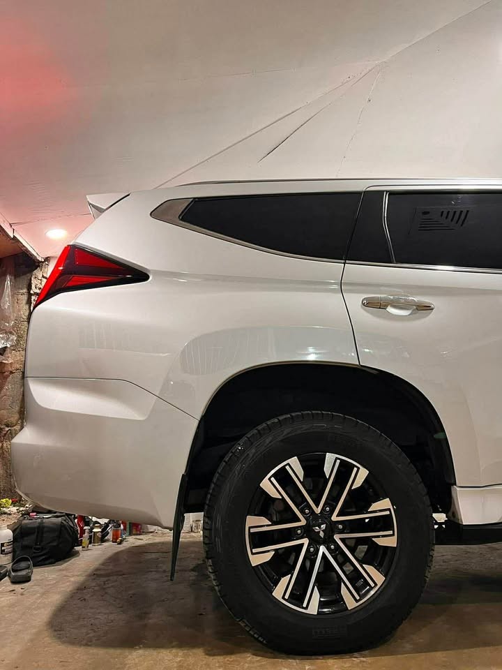 Used 1
                    MITSUBISHI
                     for Sale Image