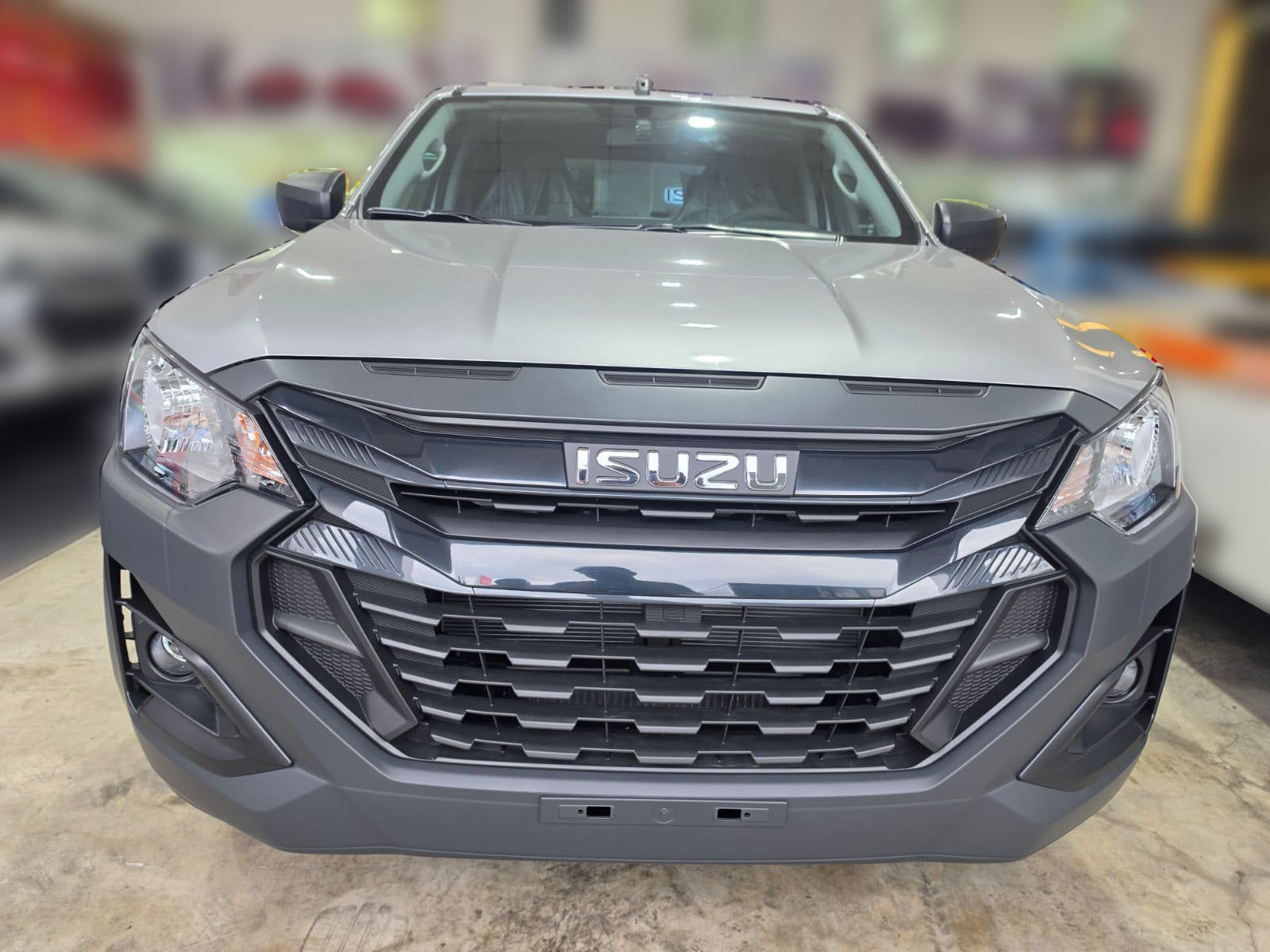 Used 1
                    ISUZU
                     for Sale Image