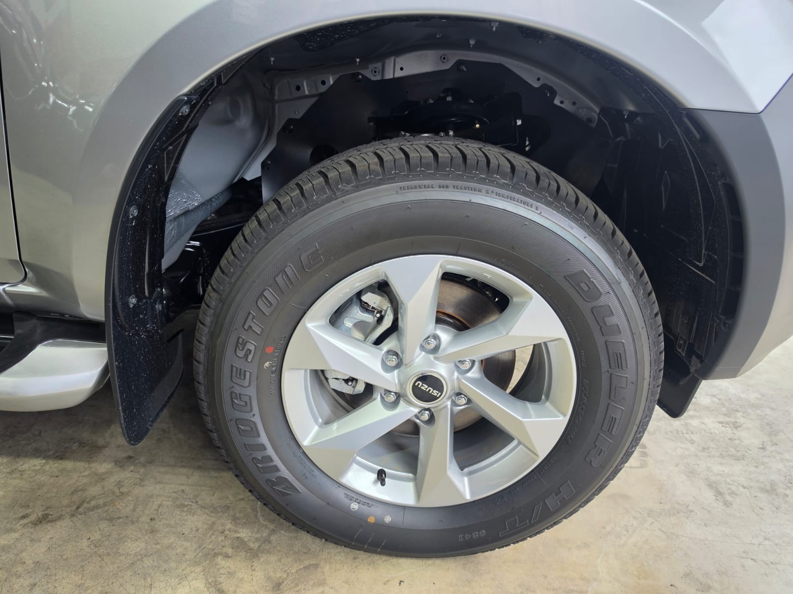 Used 1
                    ISUZU
                     for Sale Image
