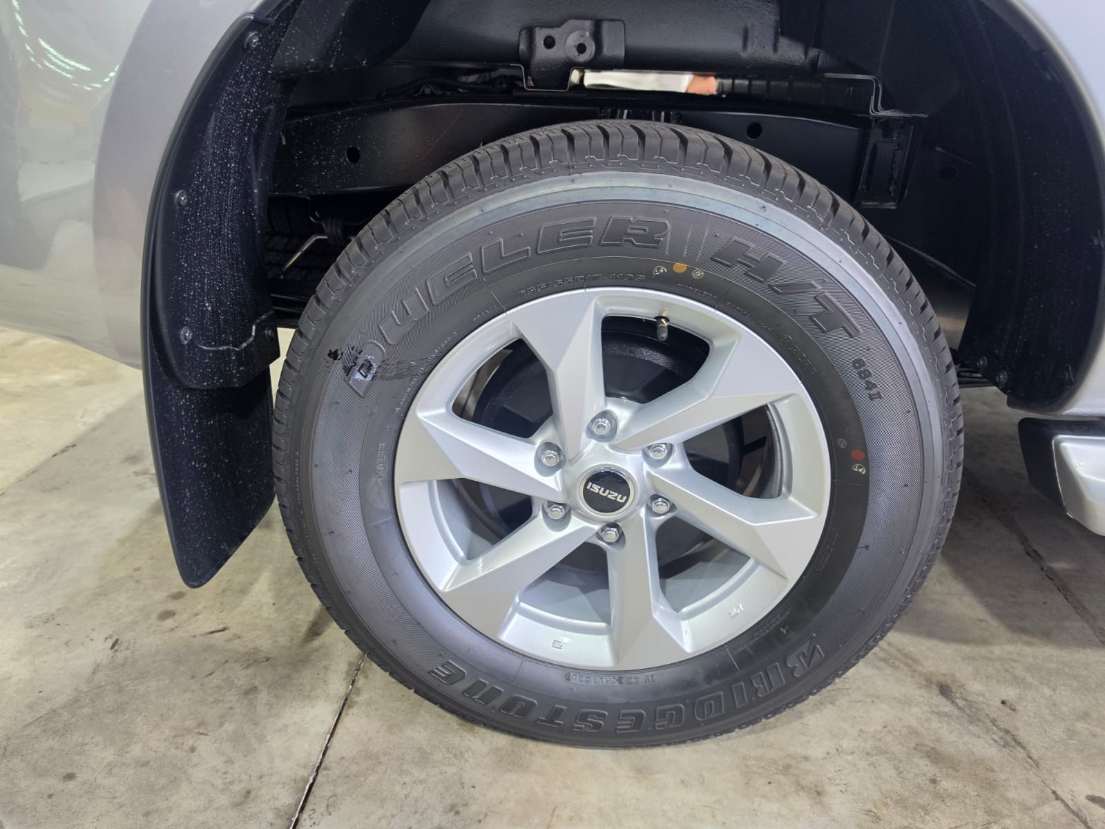 Used 1
                    ISUZU
                     for Sale Image