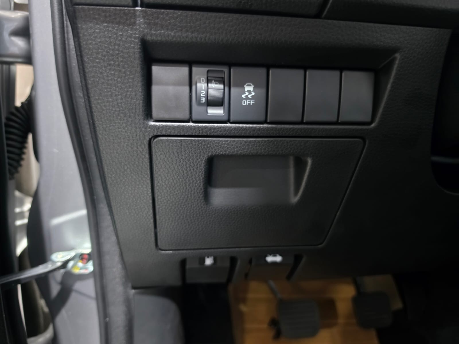 Used 1
                    ISUZU
                     for Sale Image