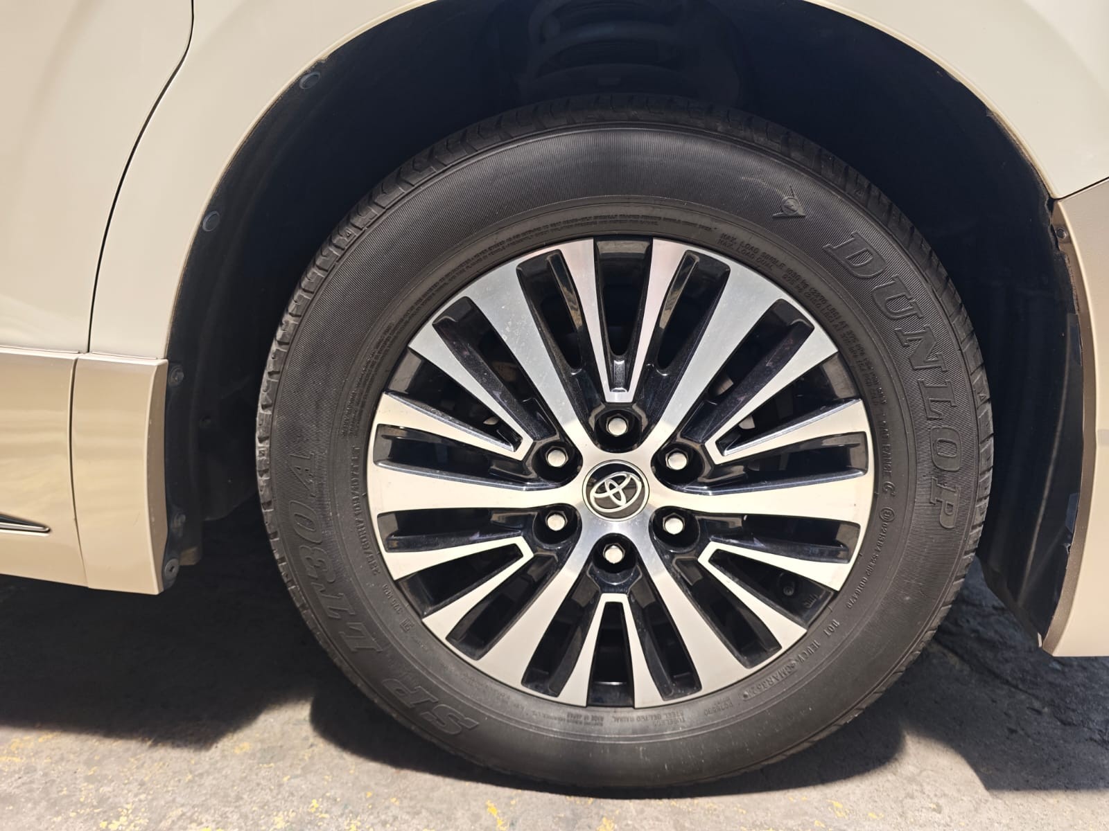 Used 1
                    TOYOTA
                     for Sale Image