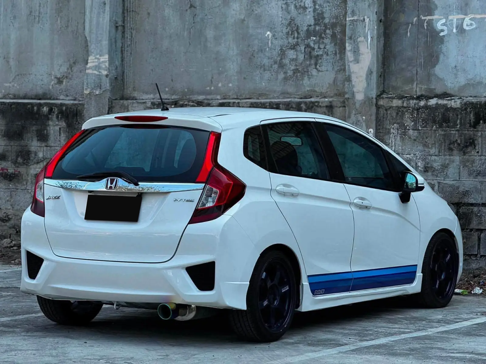 Used 1
                    HONDA
                     for Sale Image