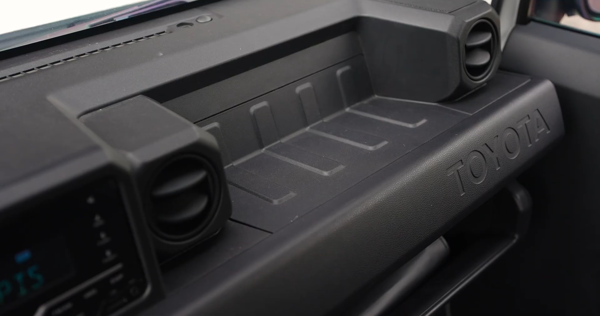 Used 1
                    TOYOTA
                     for Sale Image