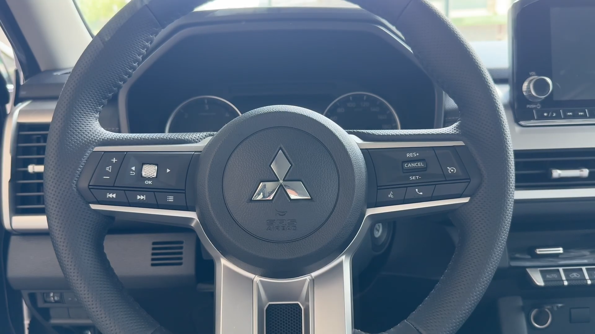 Used 1
                    MITSUBISHI
                     for Sale Image