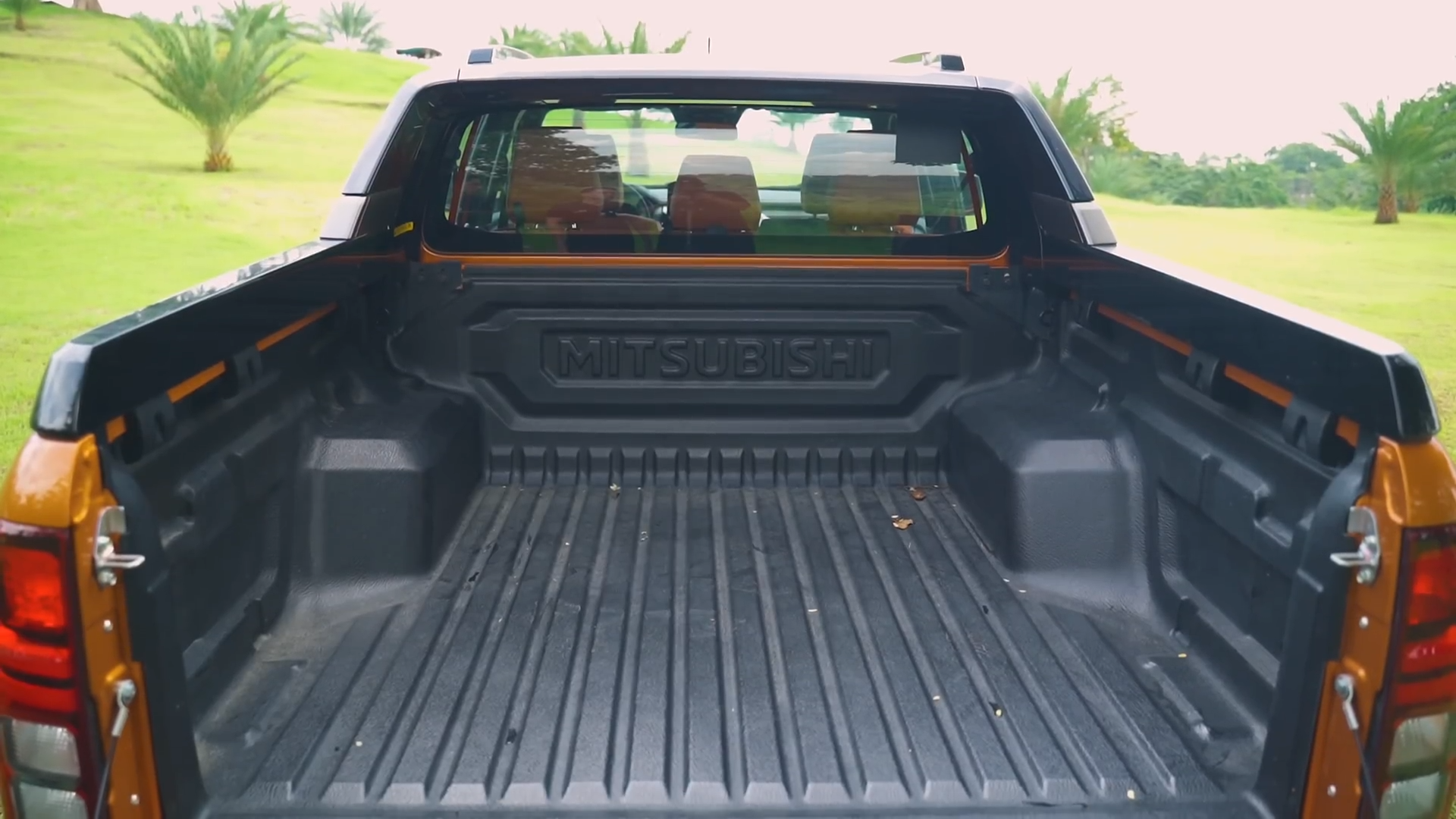 Used 1
                    MITSUBISHI
                     for Sale Image