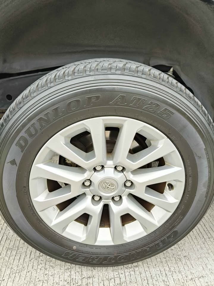 Used 1
                    TOYOTA
                     for Sale Image