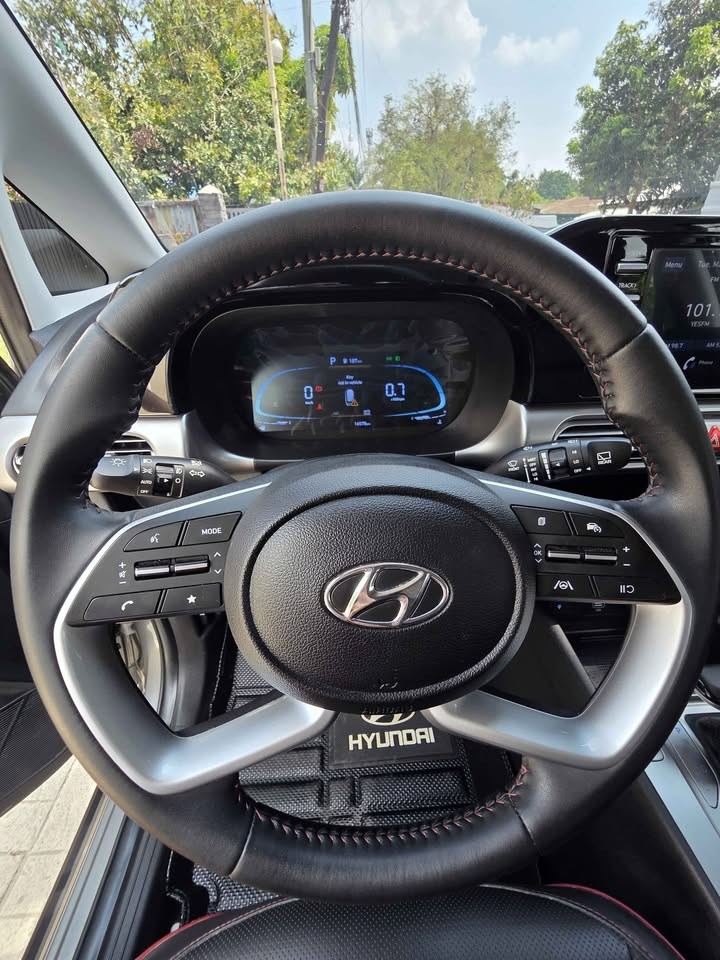 Used 1
                    HYUNDAI
                     for Sale Image
