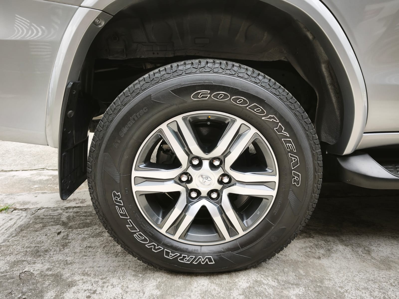 Used 1
                    TOYOTA
                     for Sale Image