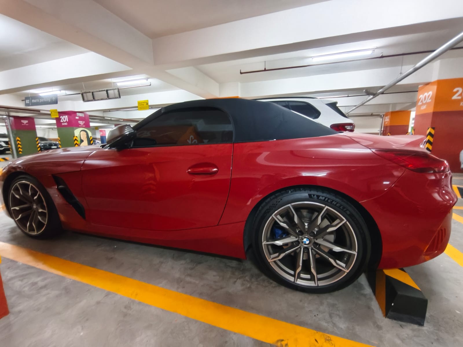 Used 1
                    BMW
                     for Sale Image