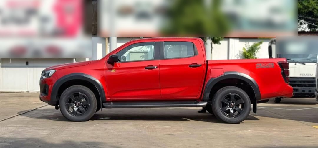 Used 1
                    ISUZU
                     for Sale Image