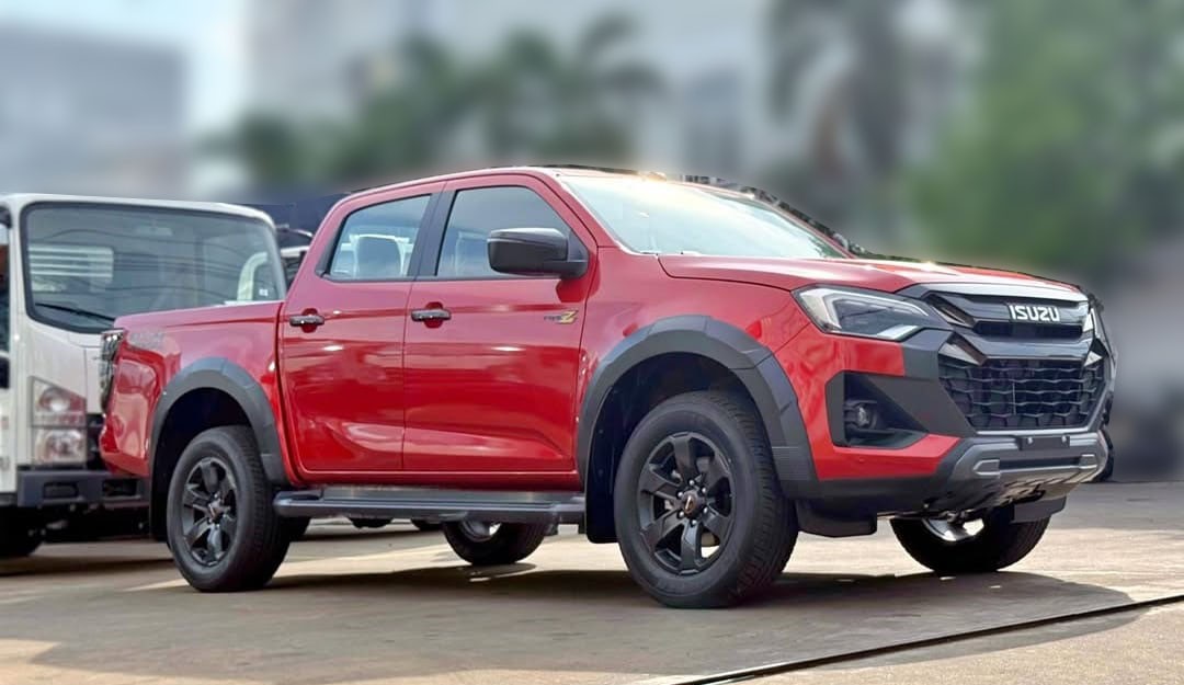 Used 1
                    ISUZU
                     for Sale Image