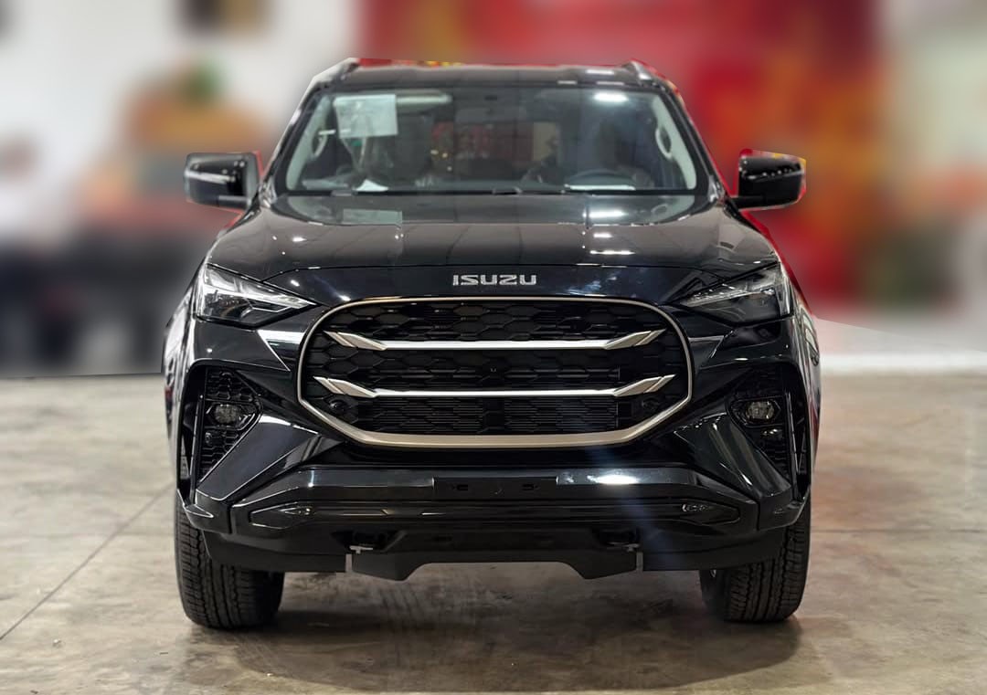Used 1
                    ISUZU
                     for Sale Image