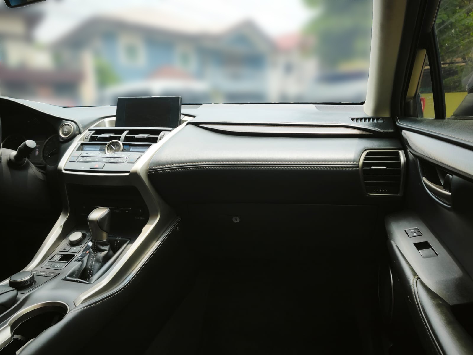 Used 1
                    LEXUS
                     for Sale Image