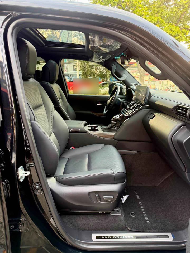 Used 1
                    TOYOTA
                     for Sale Image