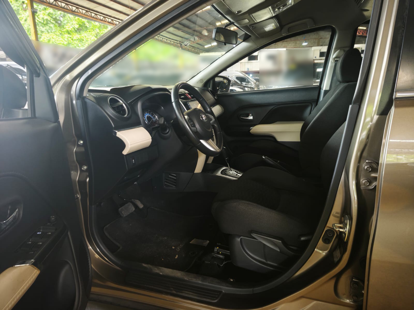 Used 1
                    TOYOTA
                     for Sale Image