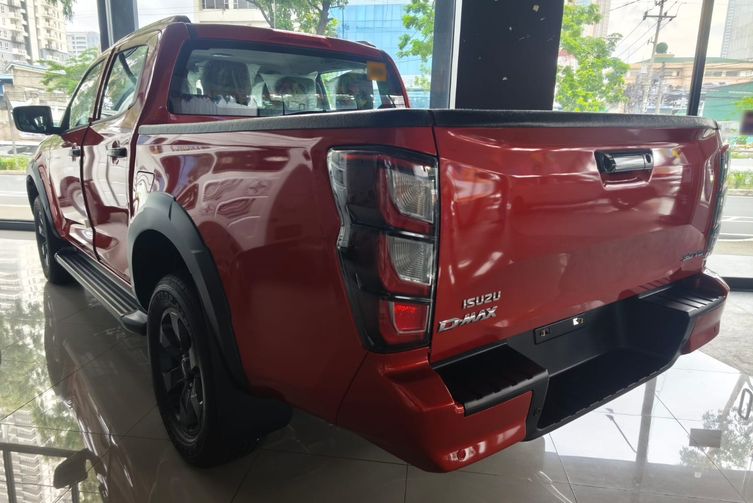 Used 1
                    ISUZU
                     for Sale Image