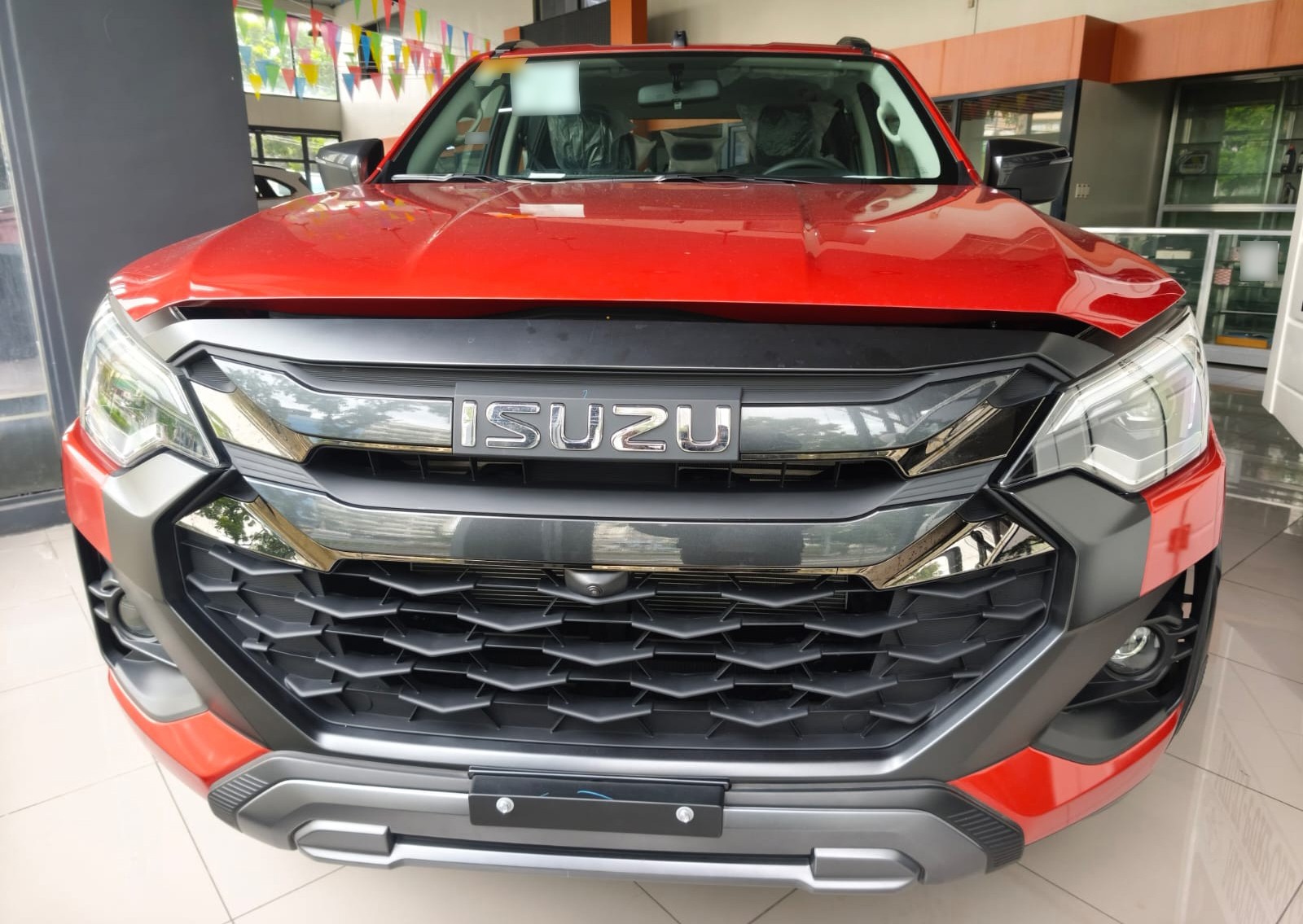 Used 1
                    ISUZU
                     for Sale Image