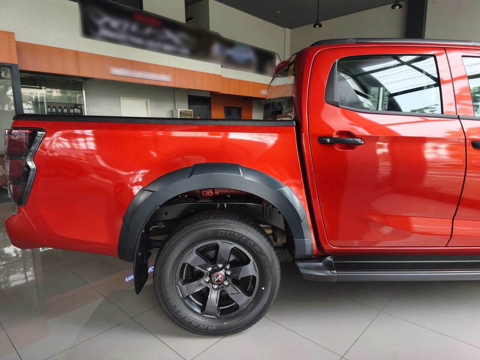 Used 1
                    ISUZU
                     for Sale Image