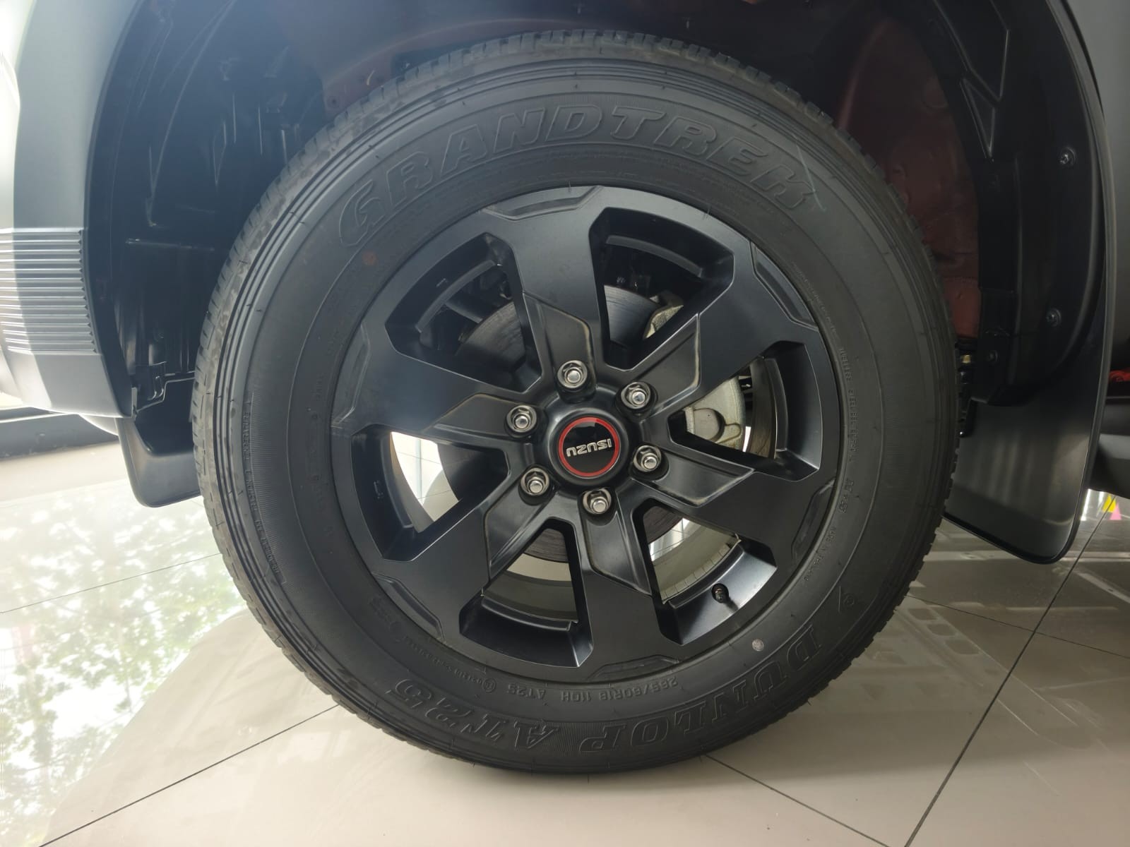Used 1
                    ISUZU
                     for Sale Image