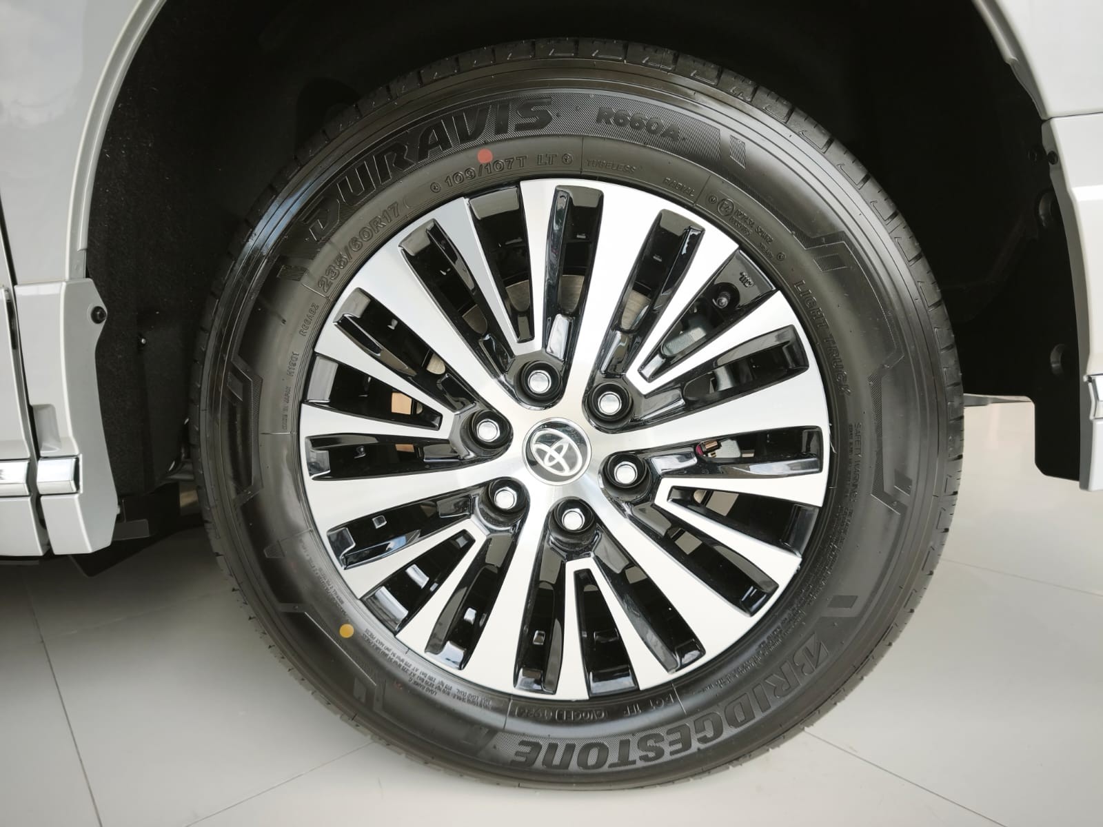 Used 1
                    TOYOTA
                     for Sale Image