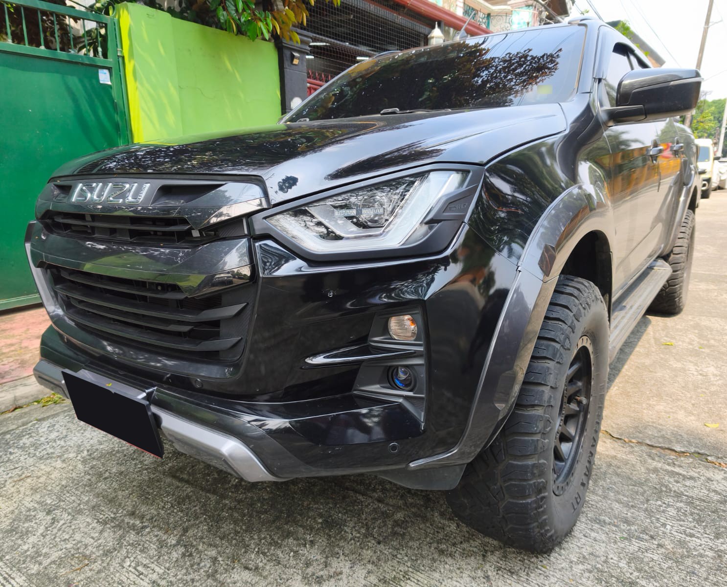 ISUZU
             
                 for Sale for Sale