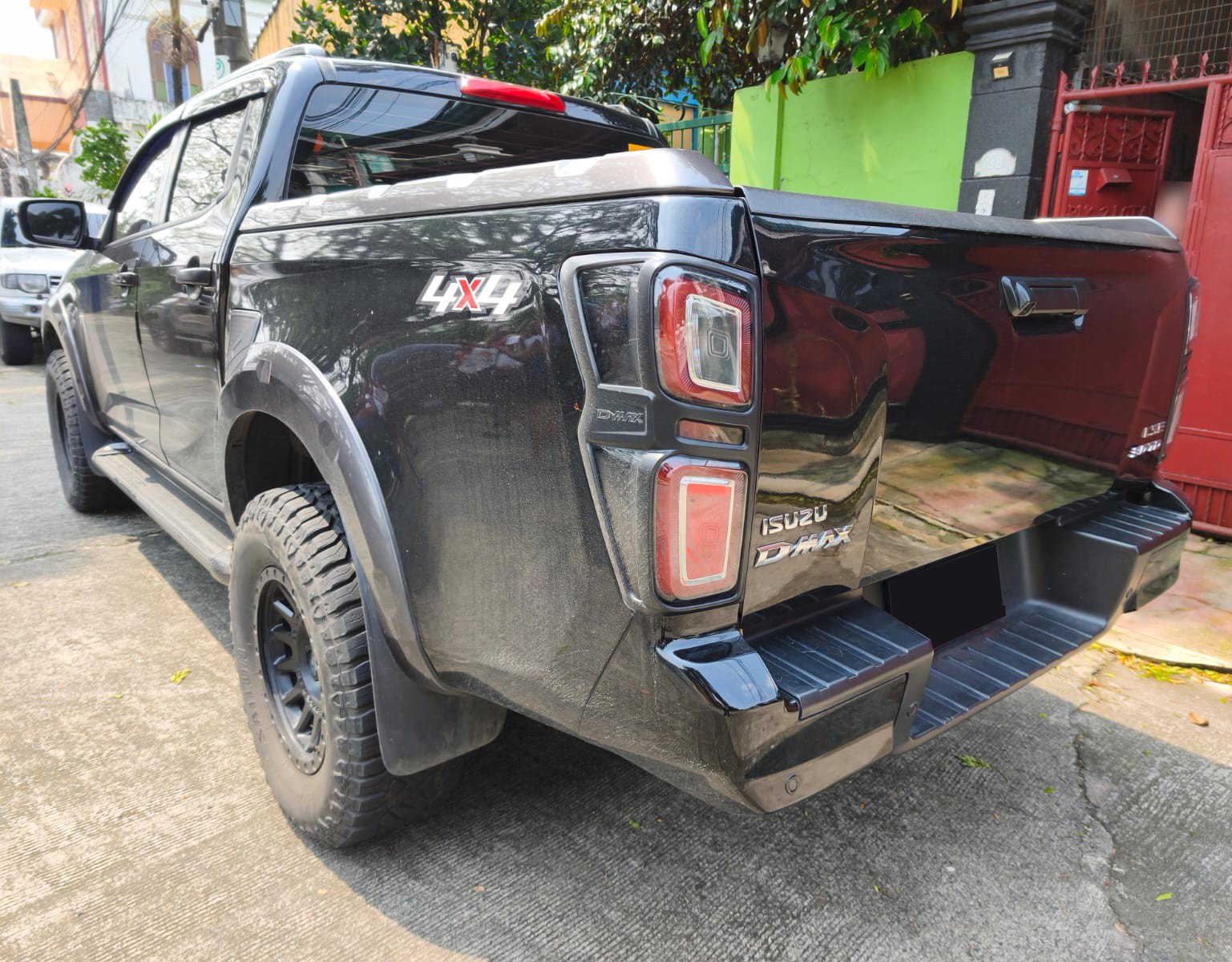 Used 1
                    ISUZU
                     for Sale Image
