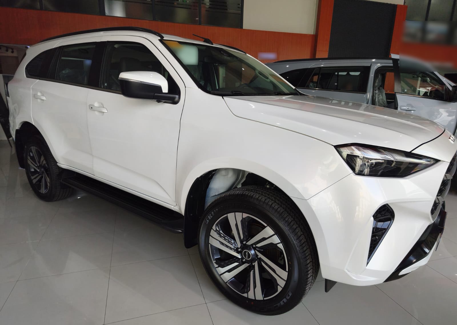Used 1
                    ISUZU
                     for Sale Image