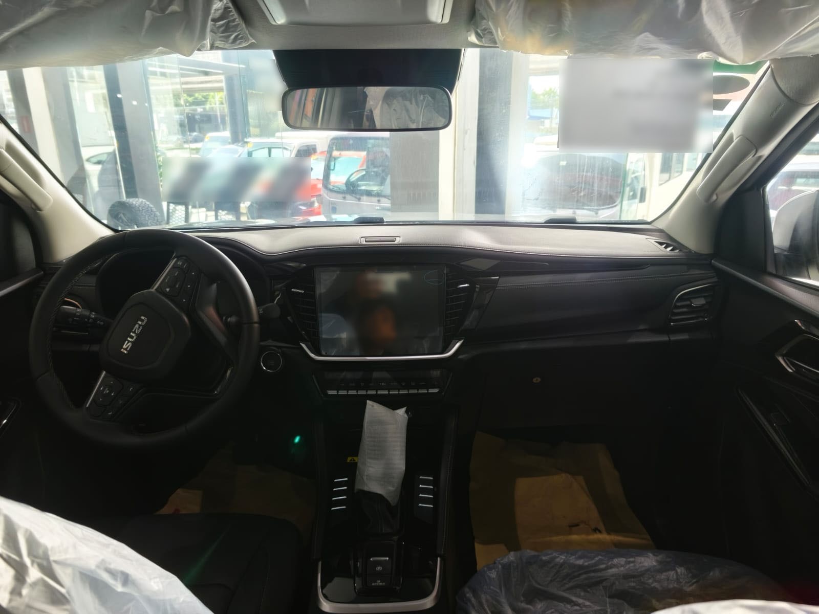Used 1
                    ISUZU
                     for Sale Image