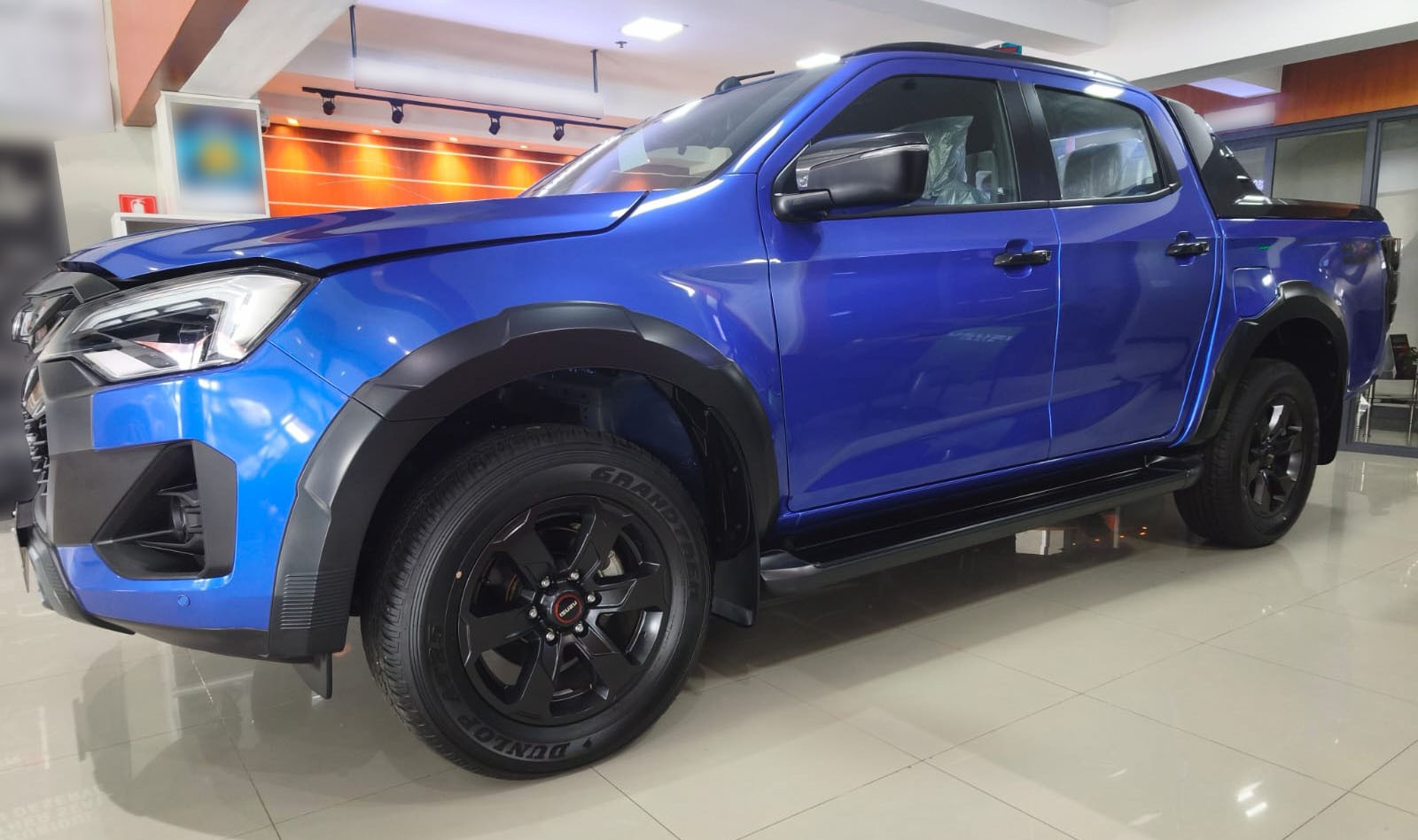 Used 1
                    ISUZU
                     for Sale Image