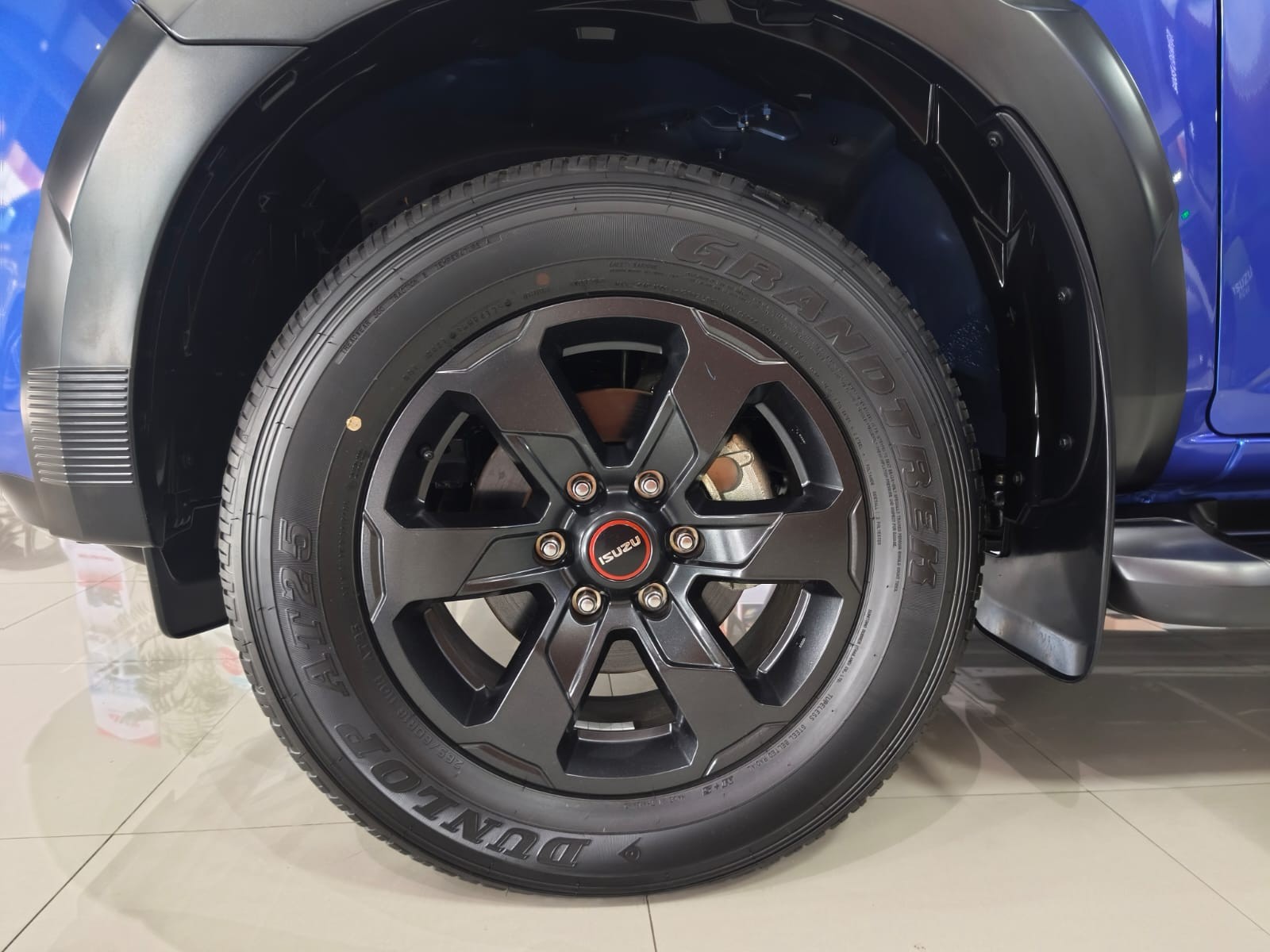 Used 1
                    ISUZU
                     for Sale Image