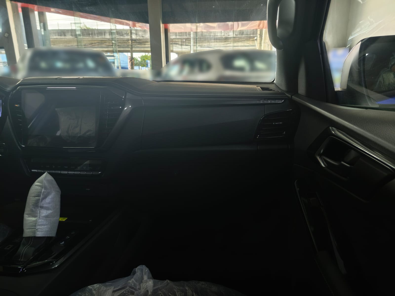 Used 1
                    ISUZU
                     for Sale Image