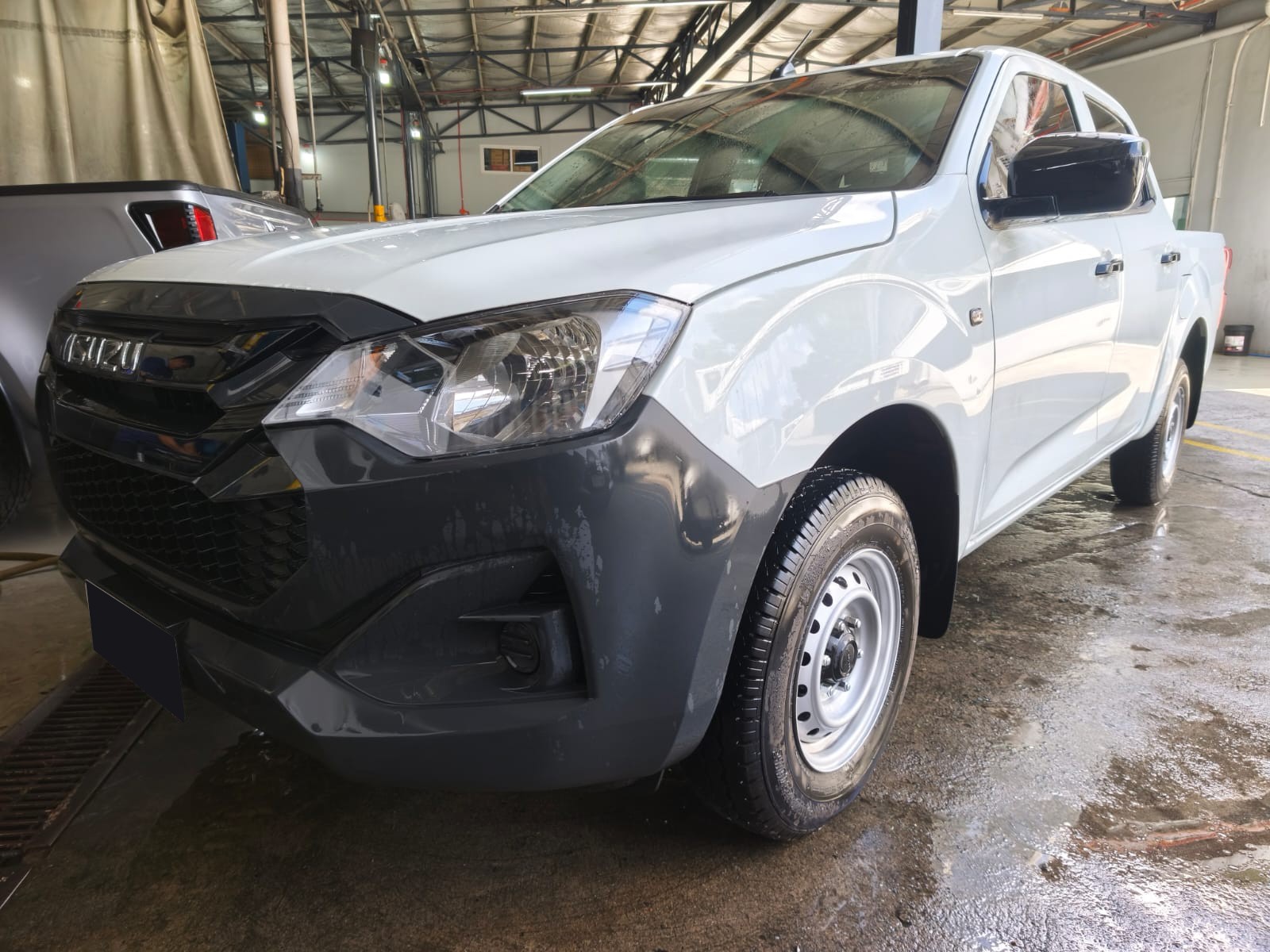ISUZU
             
                 for Sale for Sale