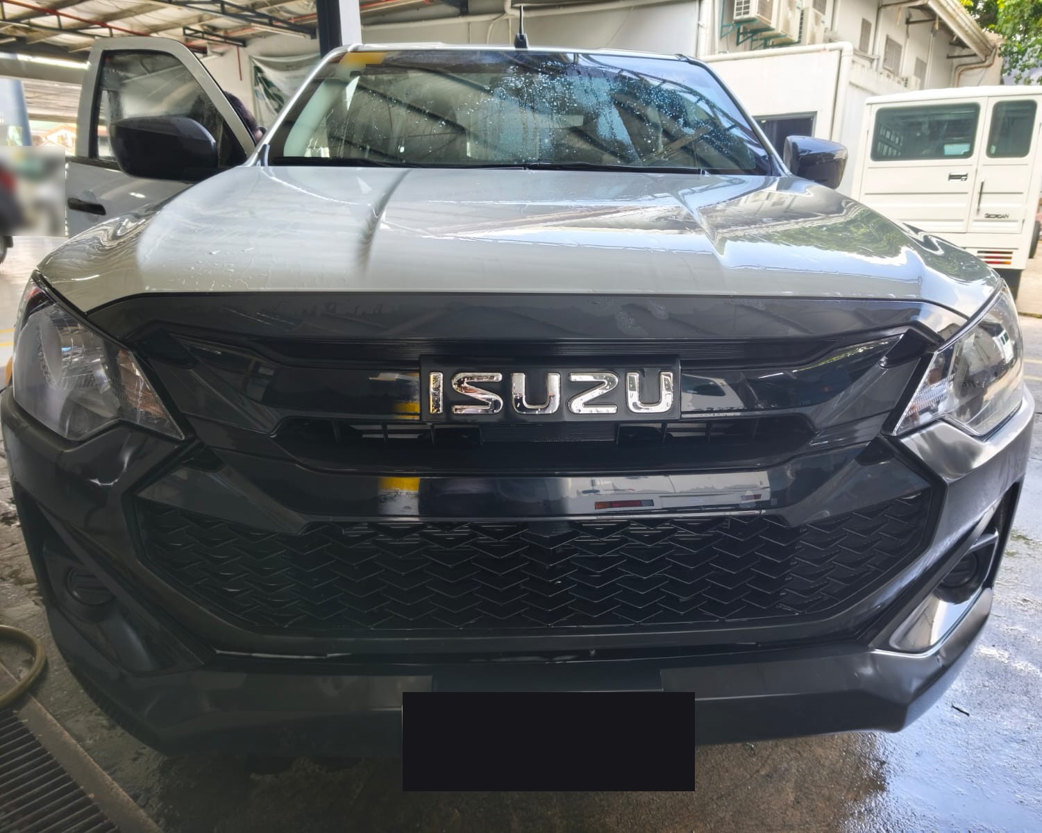 Used 1
                    ISUZU
                     for Sale Image