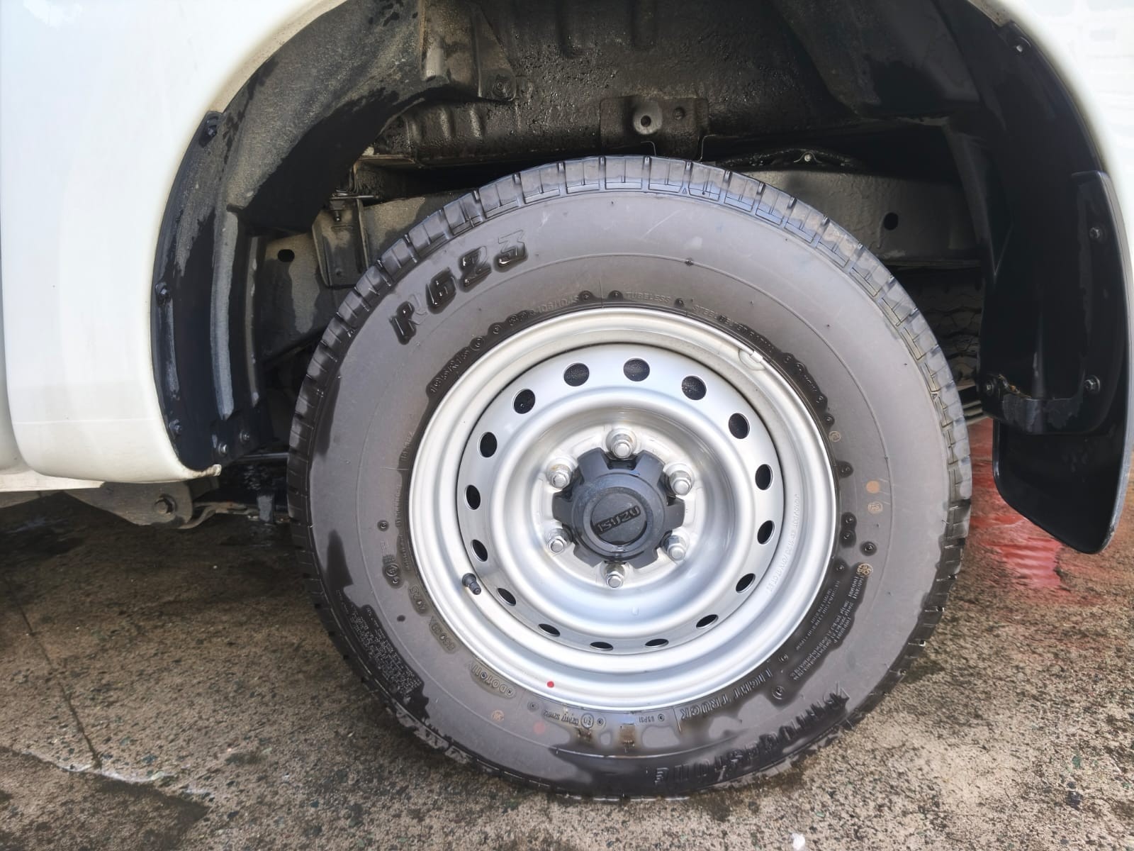 Used 1
                    ISUZU
                     for Sale Image