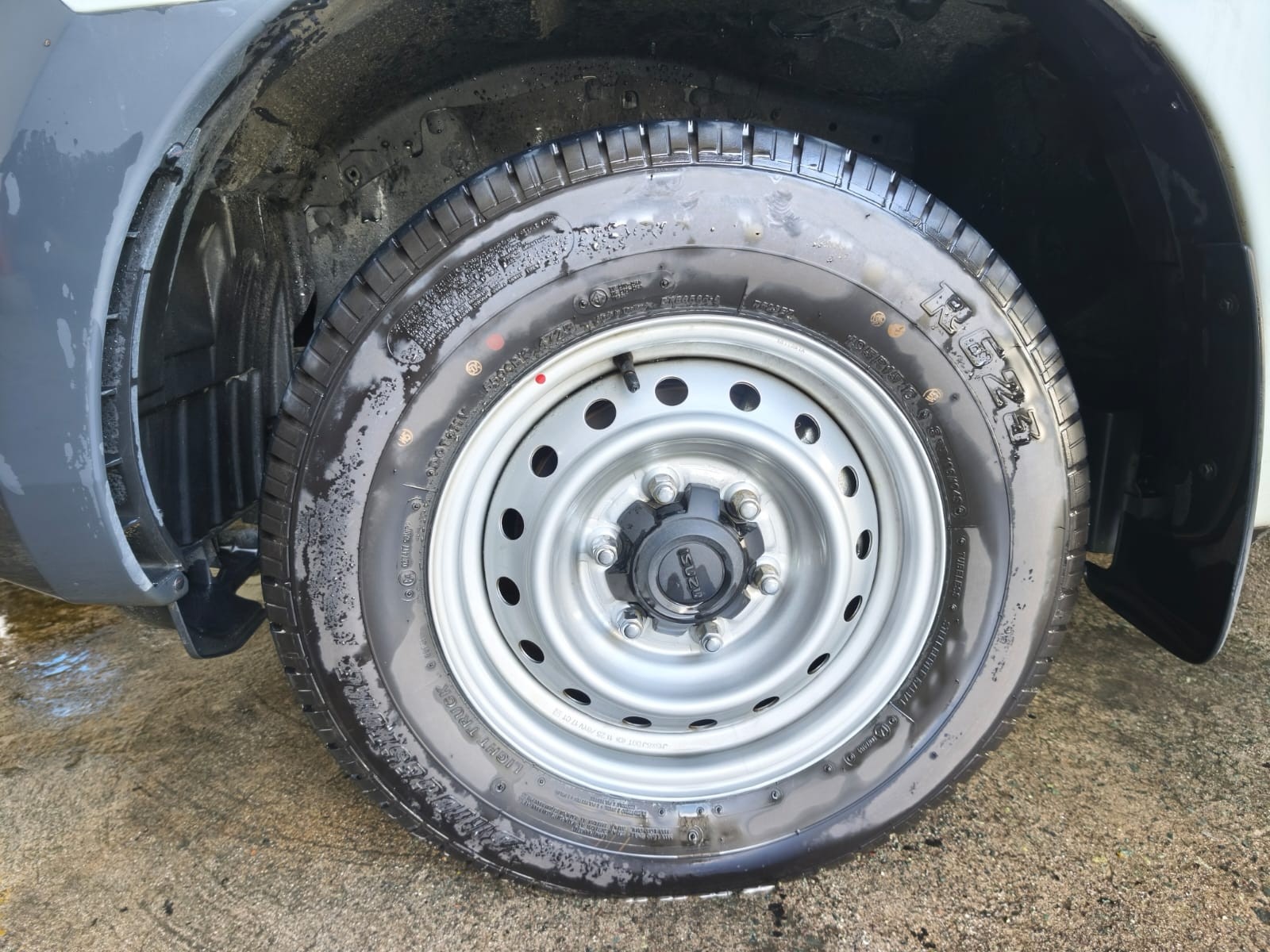 Used 1
                    ISUZU
                     for Sale Image