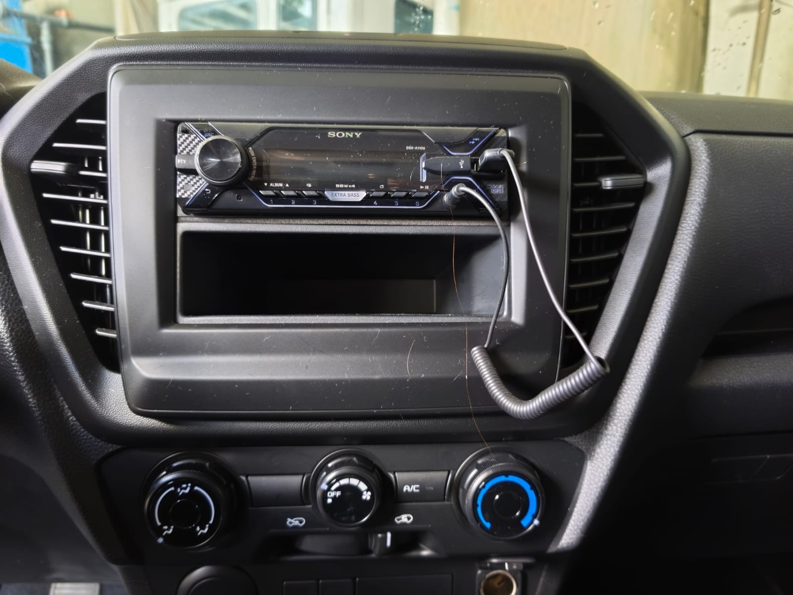 Used 1
                    ISUZU
                     for Sale Image